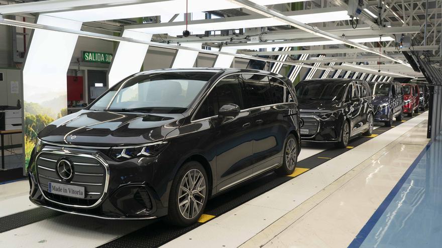 Mercedes Vitoria retomará el 31 de agosto la producción con las elecciones sindicales en el horizonte