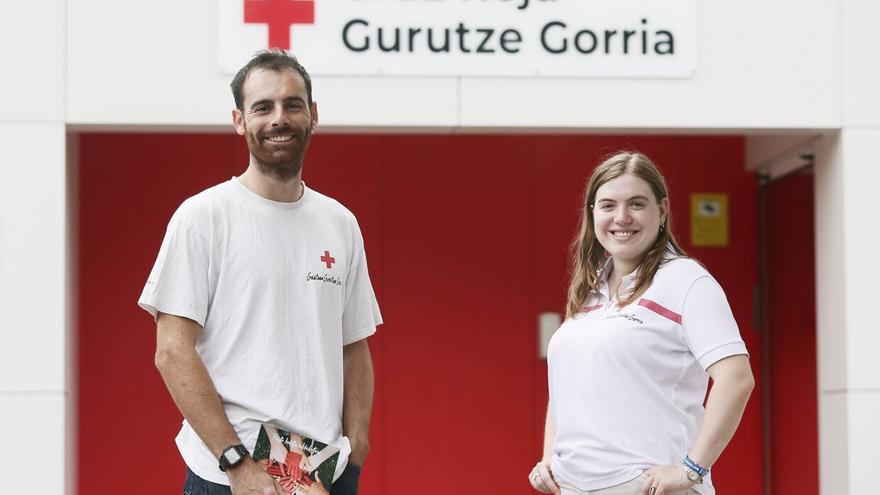 Cruz Roja Gipuzkoa: el alma solidaria de Amaia y Beñat