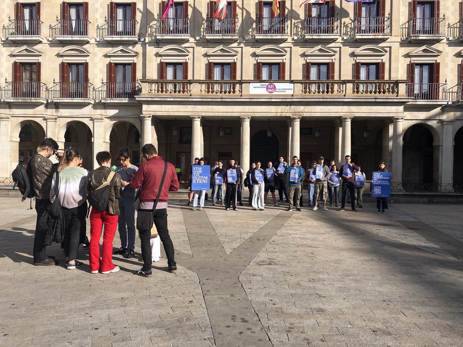 Comparecencia del Sindicato de Vivienda de Gasteiz celebrada este miércoles.