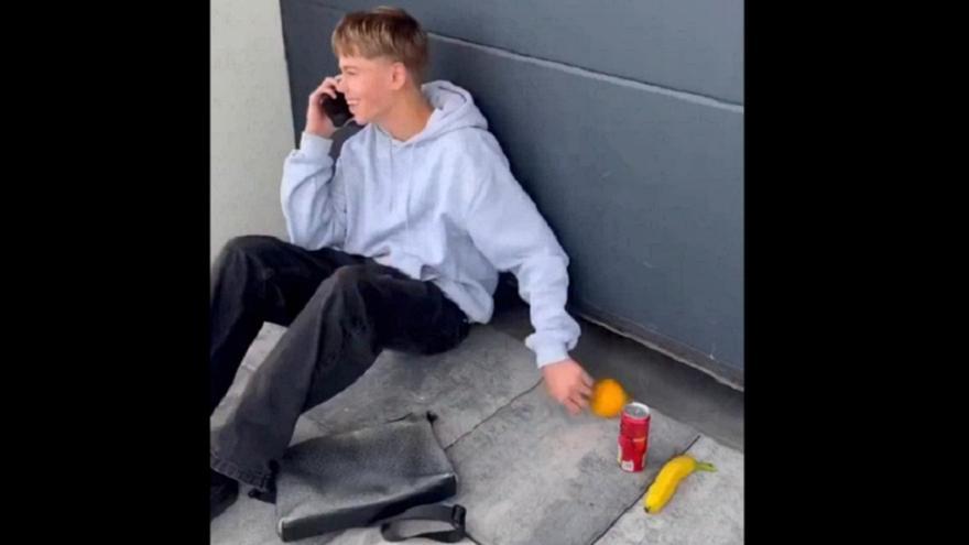 El sencillo vídeo viral que explica cómo funciona una estafa: 3 millones lo han visto