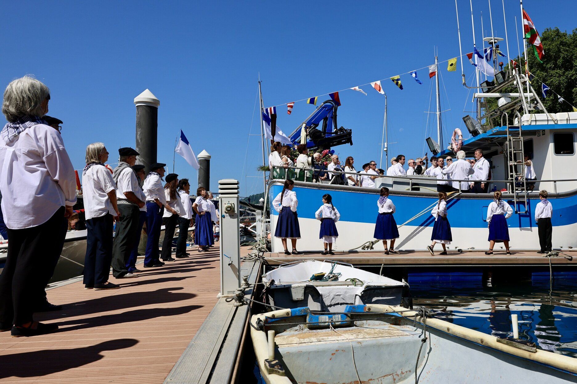 La procesión virgen del Carmen en el Barco Isturiz