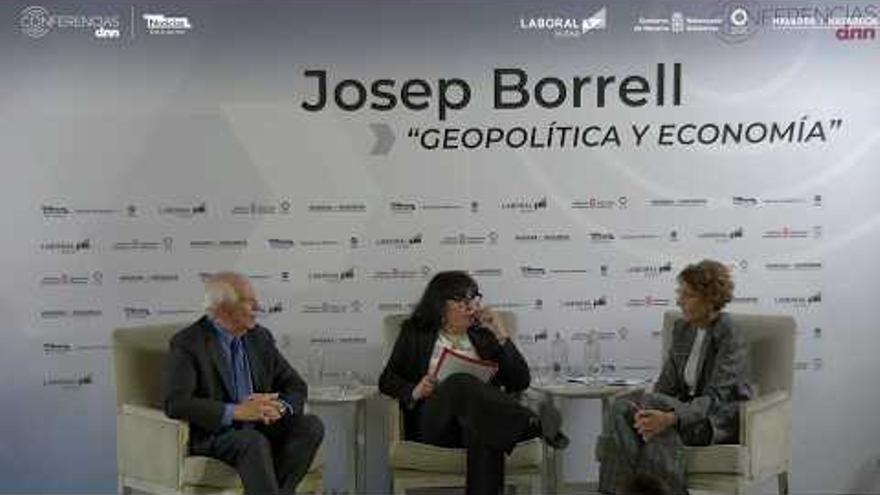 Josep Borrell analiza los retos globales en la Conferenciadnn de 'Geopolítica y Economía' en su visita a Navarra