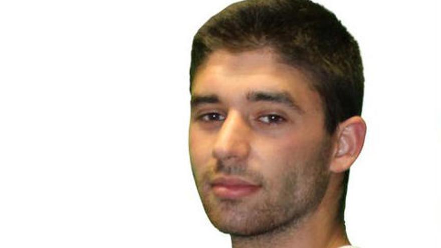 Aritz Gil, central de la Peña Sport, se pierde lo que resta de temporada