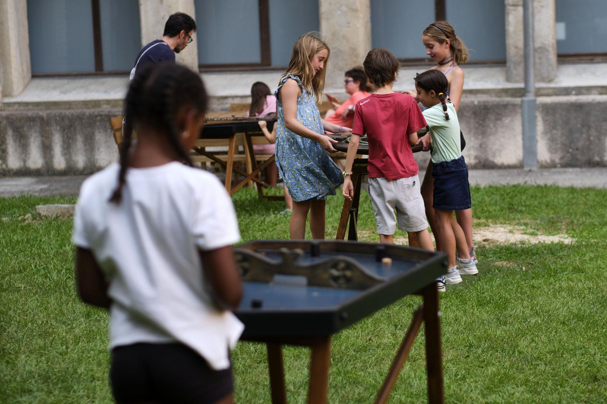 Fotos de los juegos infantiles del Palacio de Ezpeleta