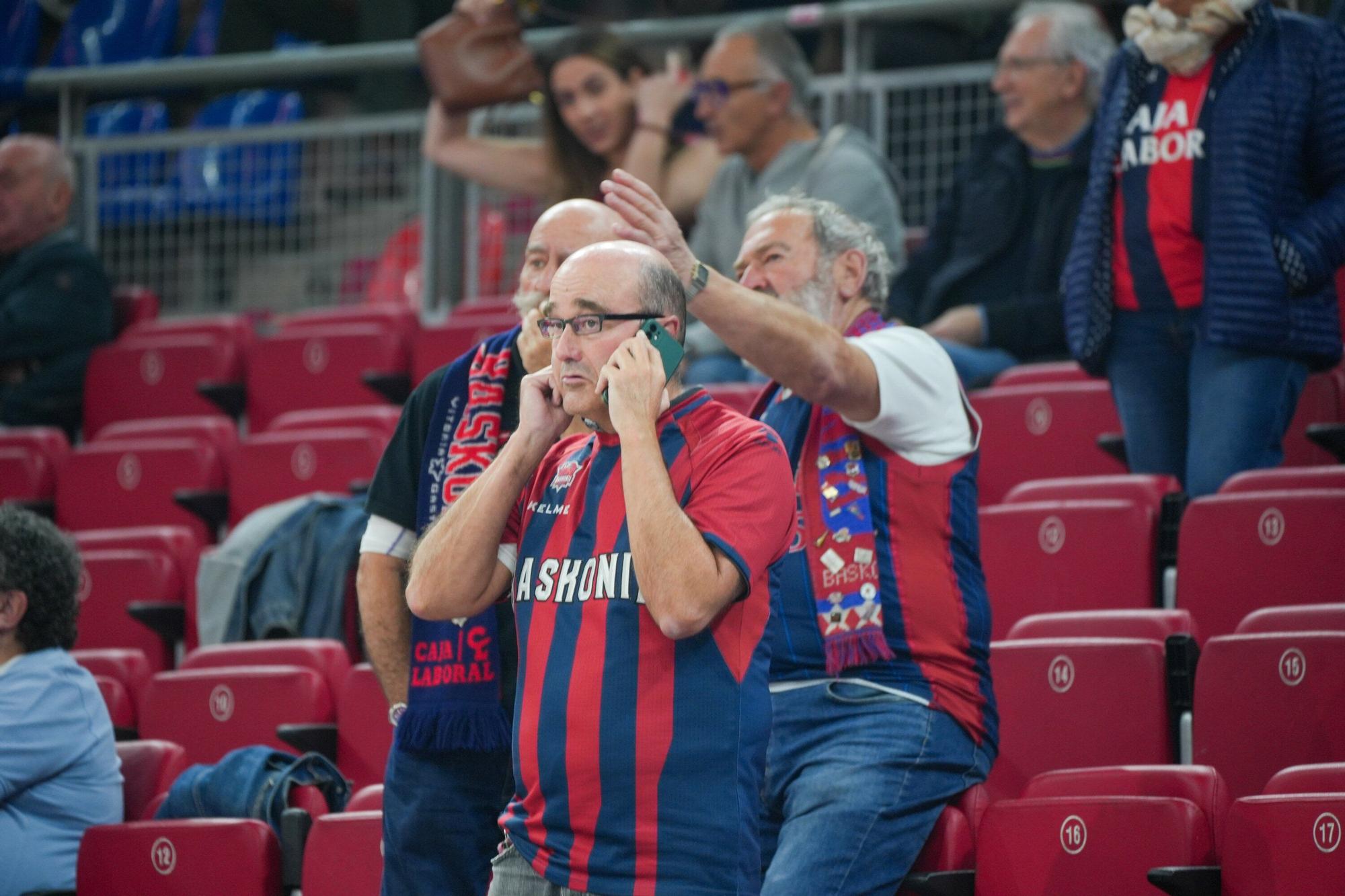 En imágenes: Ambientazo en el Baskonia-Panathinaikos (¡Búscate en las fotos!)