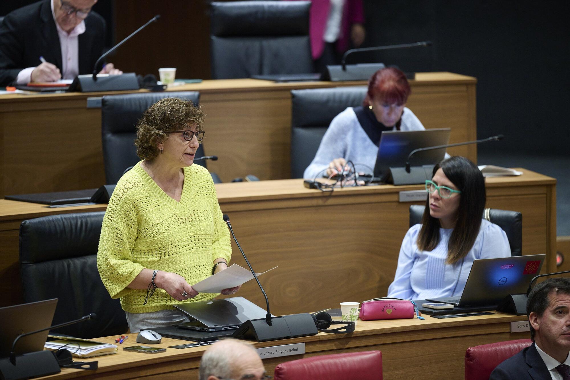 Fotos del pleno del Parlamento de Navarra (jueves 25 de septiembre de 2025)