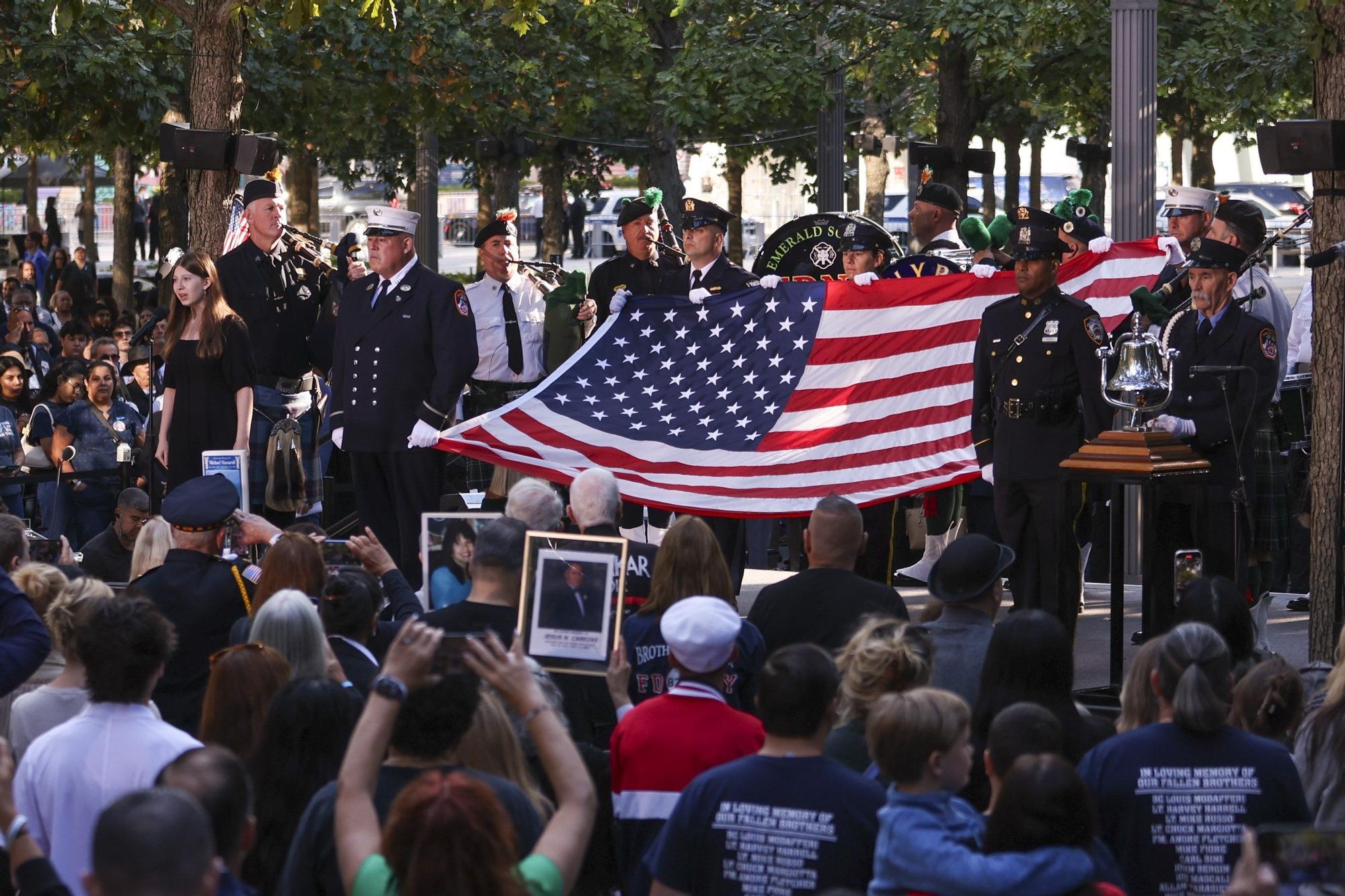 Imágenes del homenaje a las víctimas por el 24º aniversario del 11s
