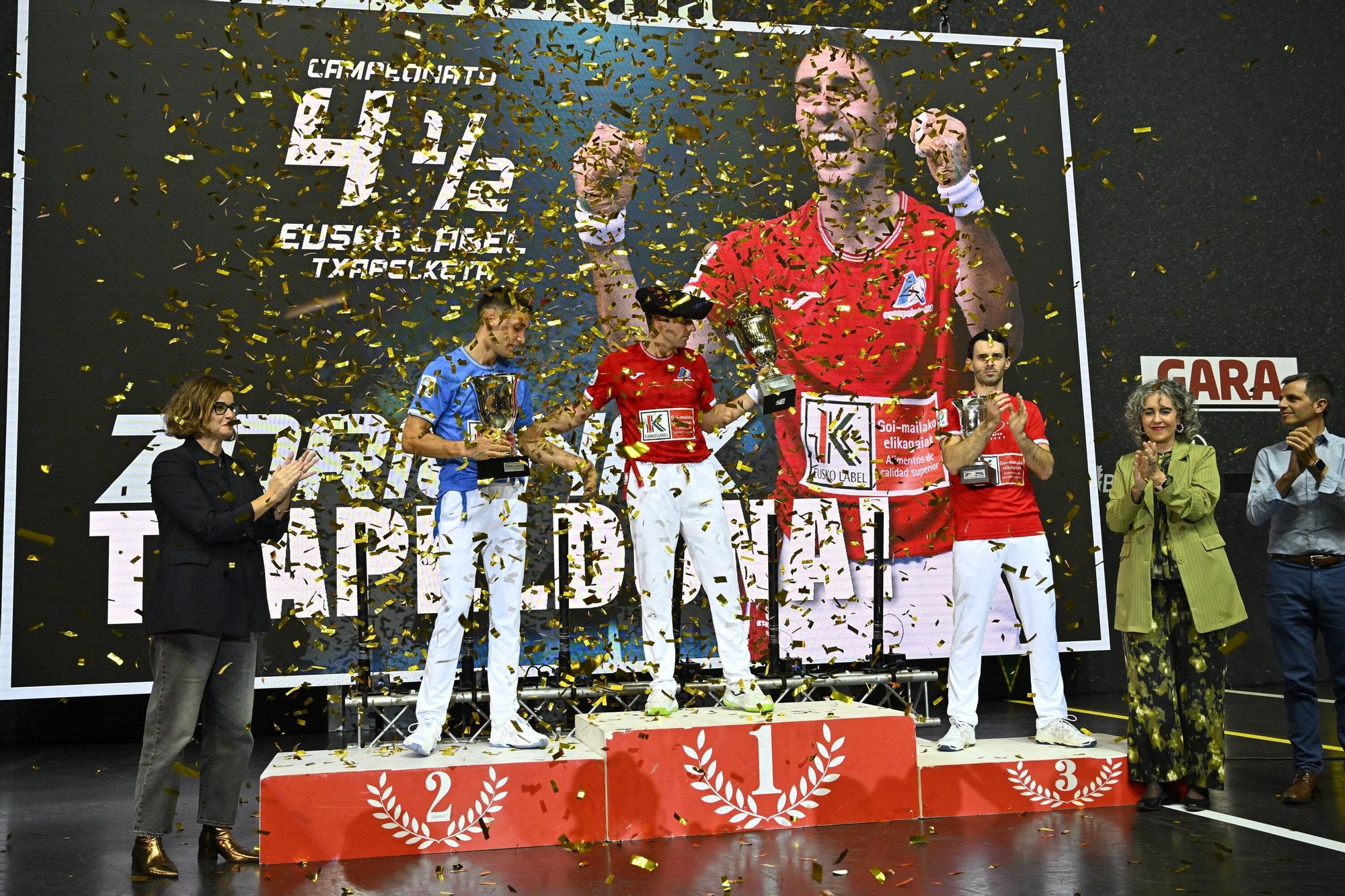 En imágenes: Etxeberria se hace con su primera txapela del Cuatro y Medio en Bilbao (22 - 11)