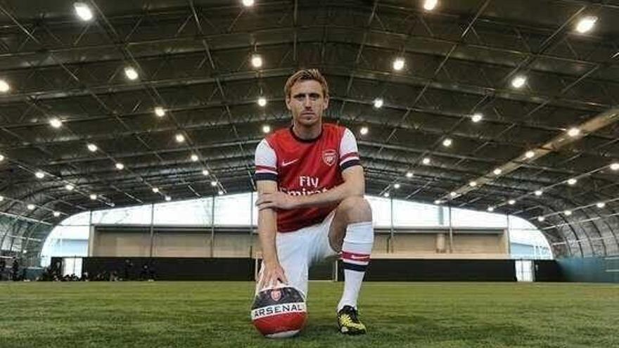 Monreal renueva con el Arsenal