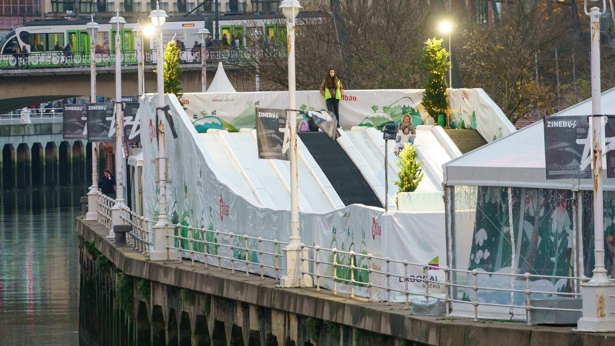 El tobogán estará instalado en el Muelle de Ripa