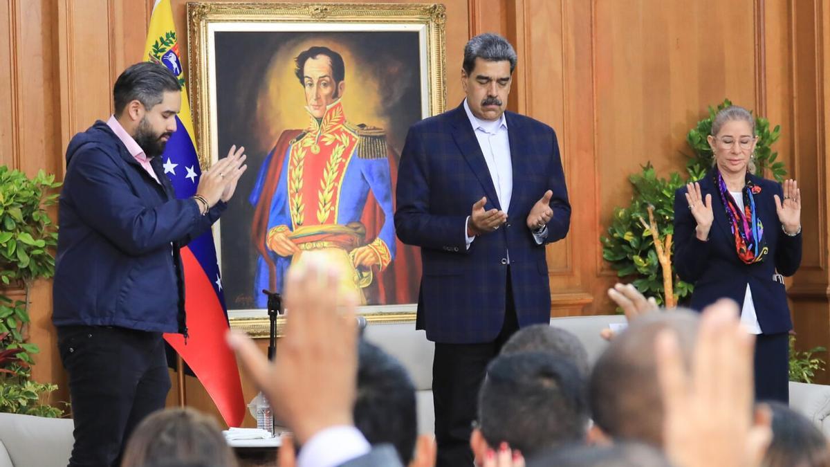 Maduro ha encabezado este martes un encuentro de oración por la paz.