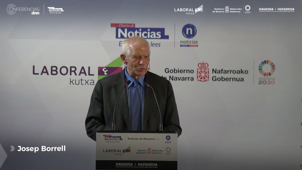 Josep Borrell, ex presidente del Parlamento europeo, durante su intervención en el encuentro 'Geopolítica y economía' con María Chivite y organizado por DIARIO DE NOTICIAS