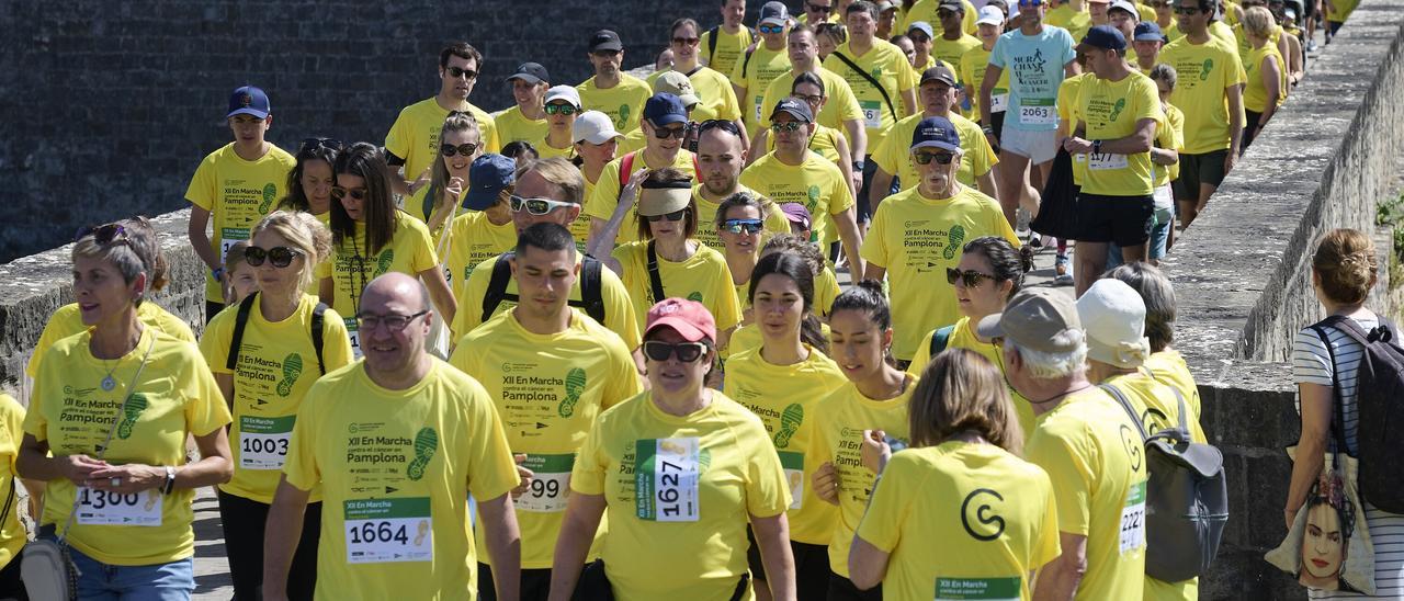Fotos de la XII Marcha Contra el Cáncer en Pamplona