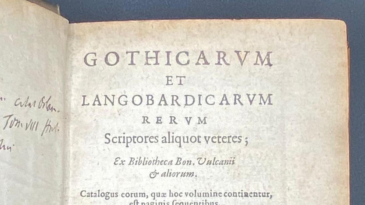 El libro hallado en Suecia.