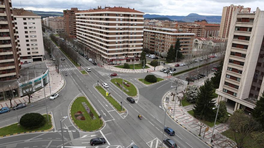 Arranca este miércoles el asfaltado de la avenida de Pío XII en el cruce con la avenida de Sancho el Fuerte