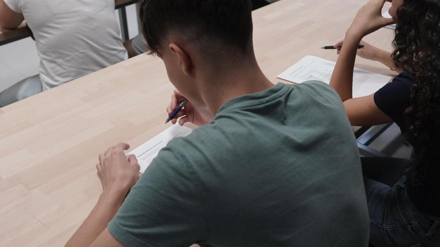 El alumnado vasco de 2º de la ESO mejora los resultados en matemáticas, euskera y castellano