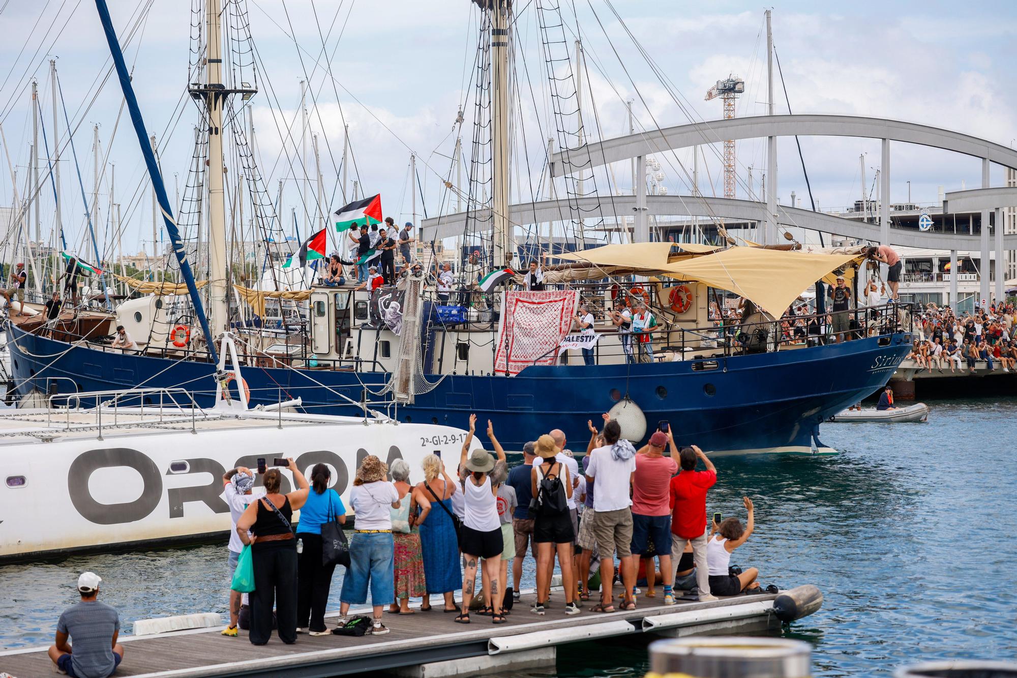 Fotos: La flotilla Global Sumud zarpa rumbo a Gaza