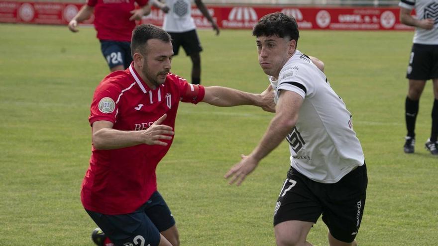 El San Ignacio concreta la mitad de su plantilla