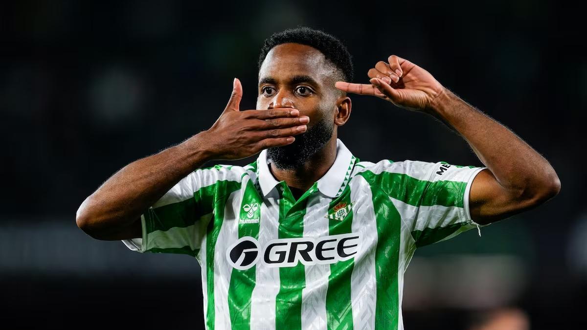 El Alavés pregunta por Bakambu