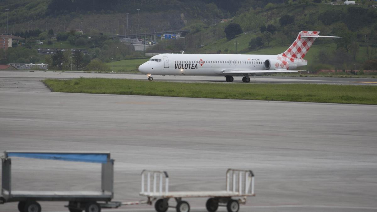 Avión de la compañía Volotea, que se estrena en Foronda el próximo 6 de noviembre. Avión de la compañía Volotea, que se estrena en Foronda el próximo 6 de noviembre.