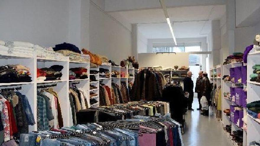 Zona del nuevo ropero gestionado por Caritas en Azkoitia.