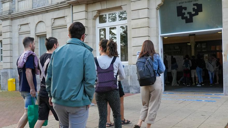 Casi 1.500 opositores se presentan en Euskadi a la OPE de la Administración General del Estado