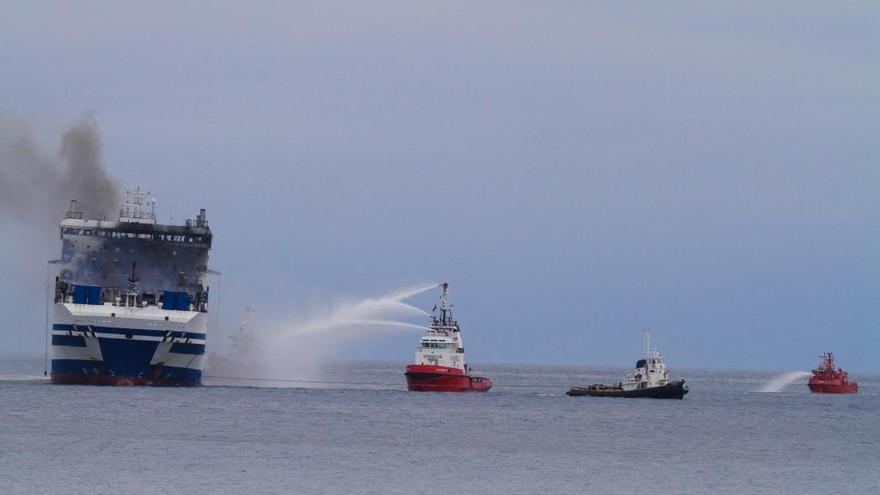 Continúa la búsqueda de los desaparecidos en el ferry de Grecia