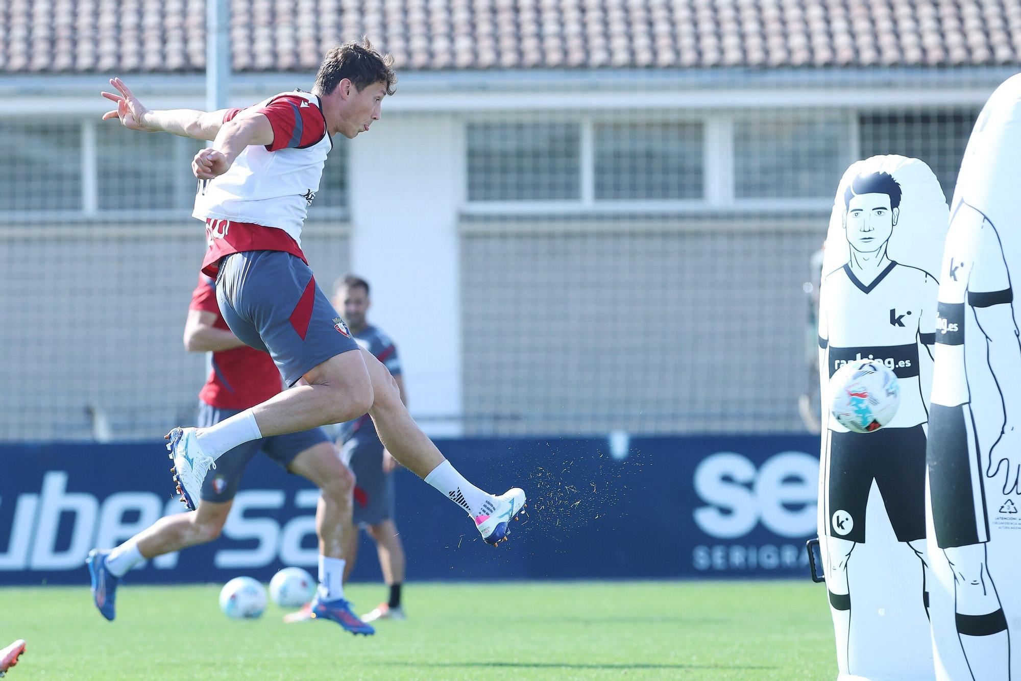 Fotos del entrenamiento de Osasuna antes del viaje a Villarreal