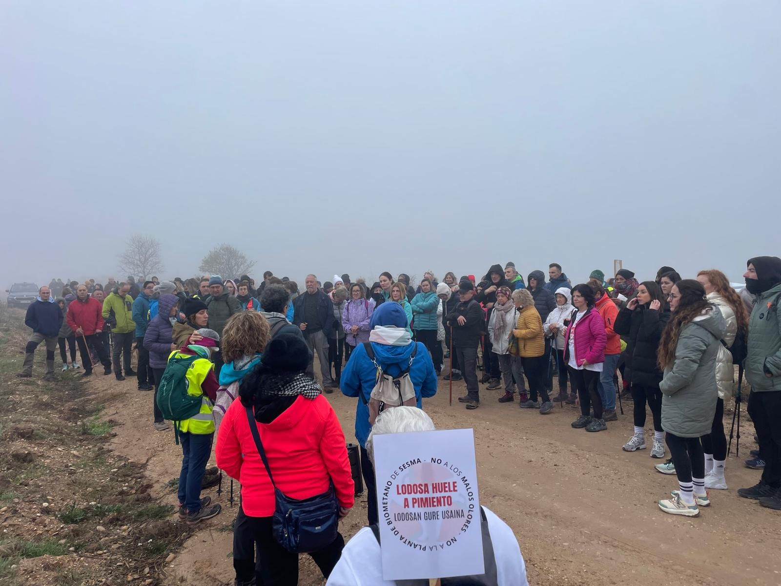 Fotos de la protesta contra una planta de biometanización en Sesma