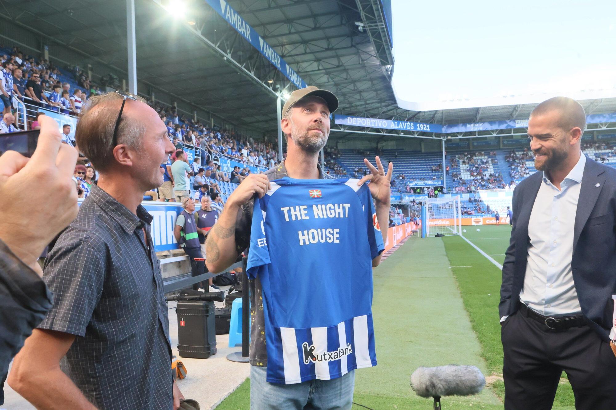 En imágenes: Ambientazo en el Alavés - Atlético en Mendizorroza (¡Búscate en las fotos!)
