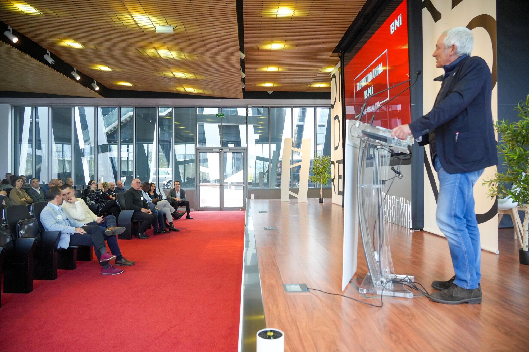 La cita anual de BNI en Álava reúne a profesionales de 140 empresas alavesas