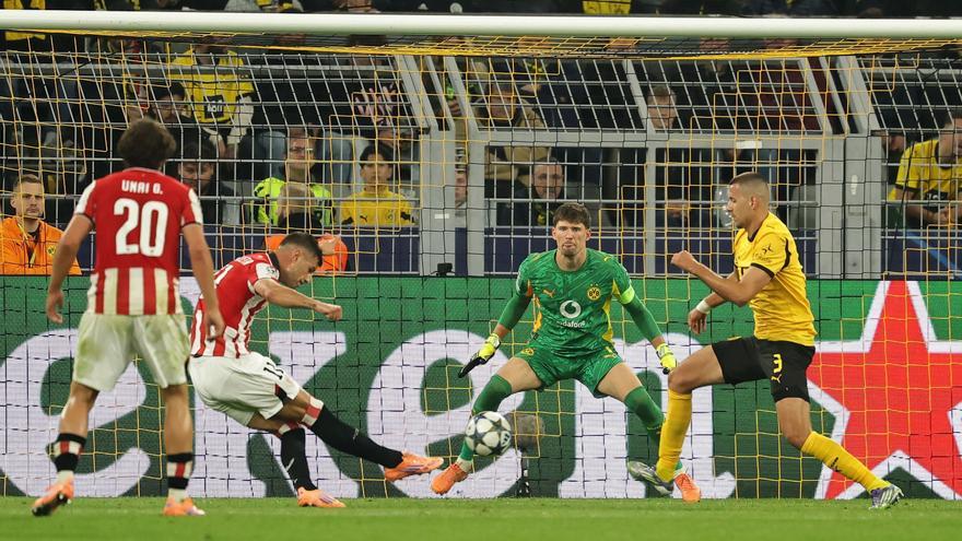 Así está la clasificación de la Champions: solo dos equipos por detrás del Athlteic