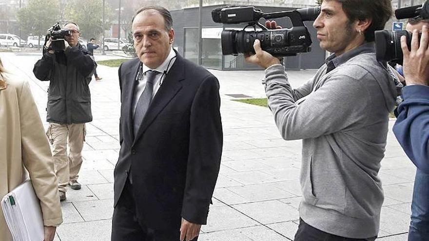 Tebas: &#039;La colaboración que ha tenido Osasuna en el caso puede dejar la condena en multa económica&quot;