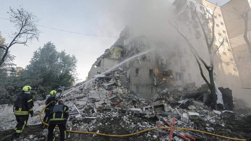 Rusia lanza uno de sus peores ataques contra Kiev desde el inicio de la guerra