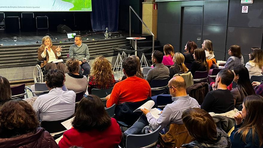 Aldundiak 1,1 milioi euro bideratuko du nahi ez den bakardadeari aurre egiteko