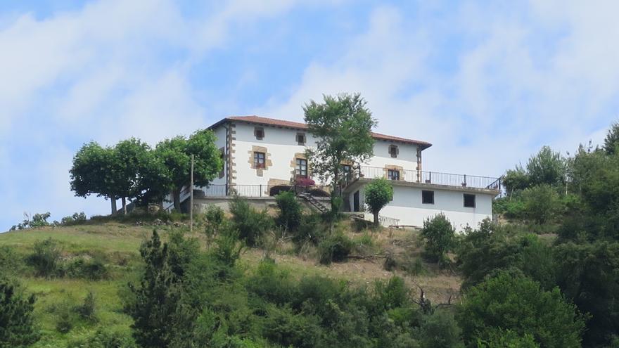 El caserío de Zumarraga que se ve desde todas partes
