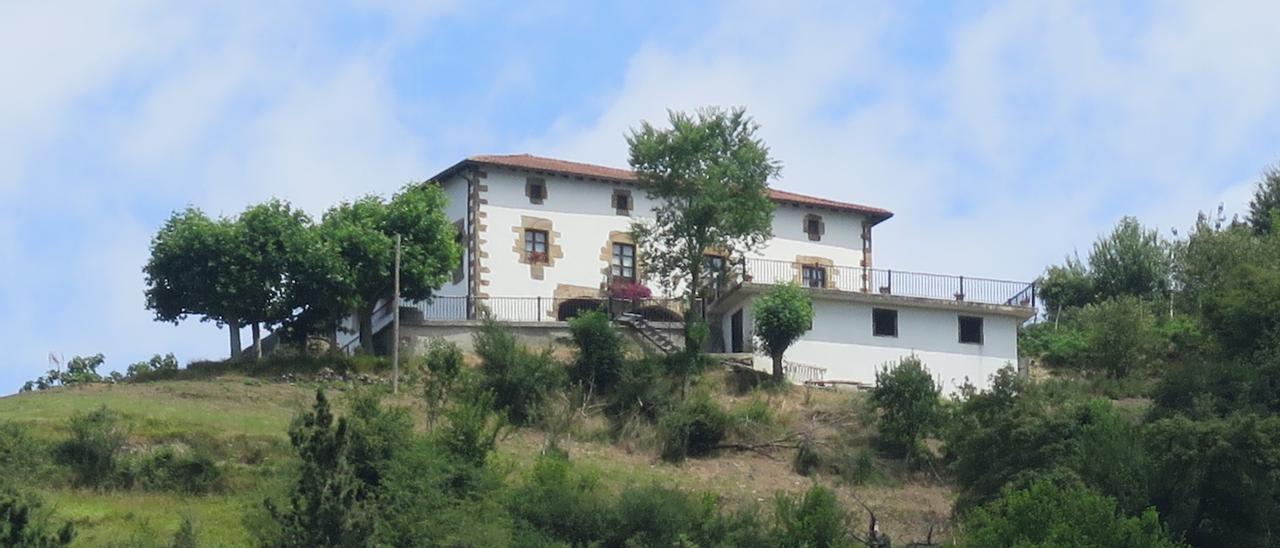 El caserío de Zumarraga que se ve desde todas partes