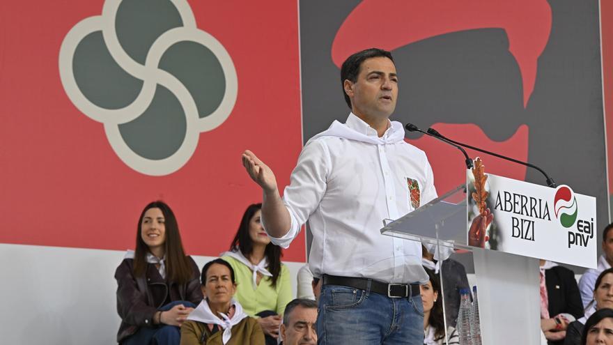 Pradales insta a PSE a decir claramente si no quiere más autogobierno y a EH Bildu a defender con hechos la nación vasca