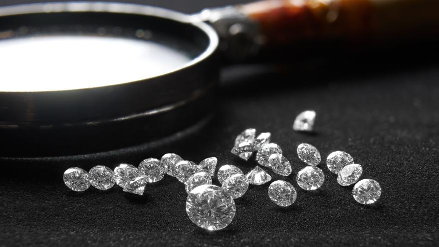 Perodri Joyeros muestra la fascinante historia de los diamantes a través de piezas icónicas y atípicas