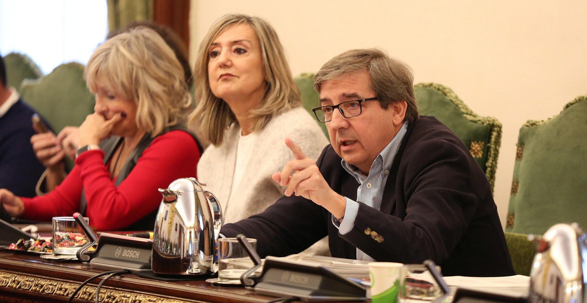 Fotos del pleno de este jueves (27/11/2025)