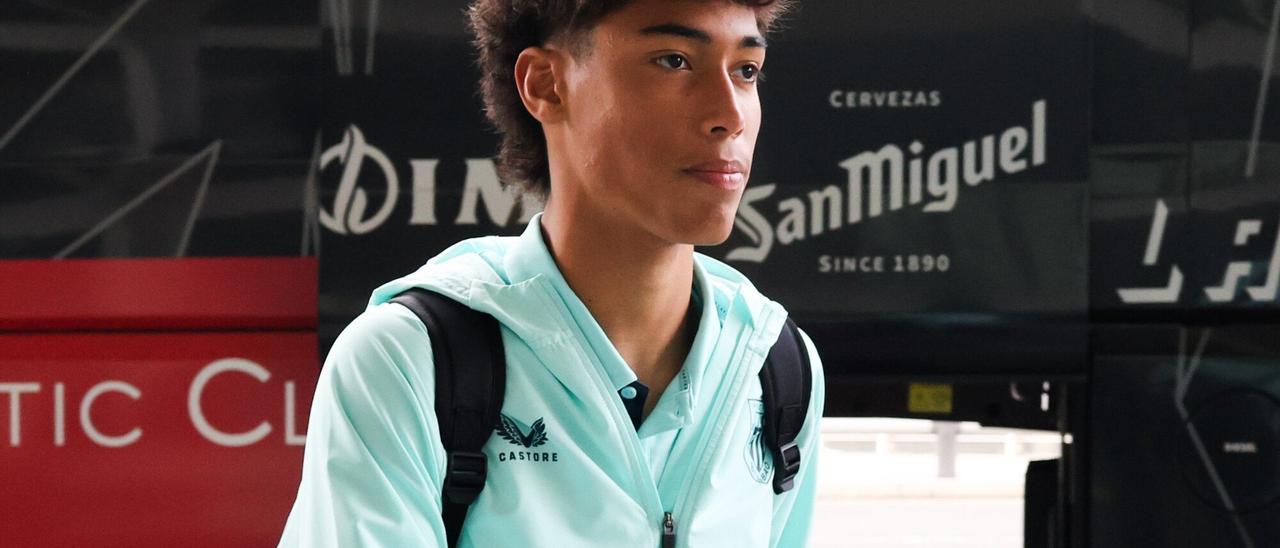 En imágenes: el Athletic pone rumbo a Newcastle