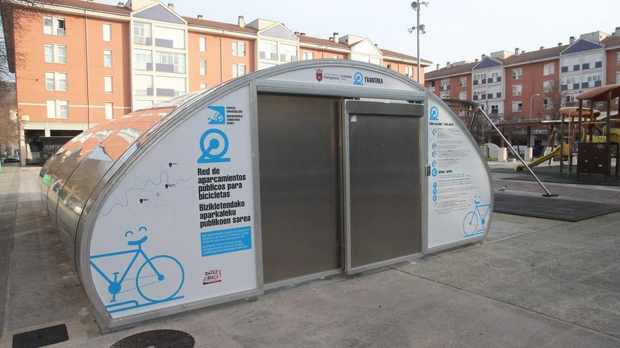 San Jorge y Rochapea ganan 100 plazas seguras para bicicletas