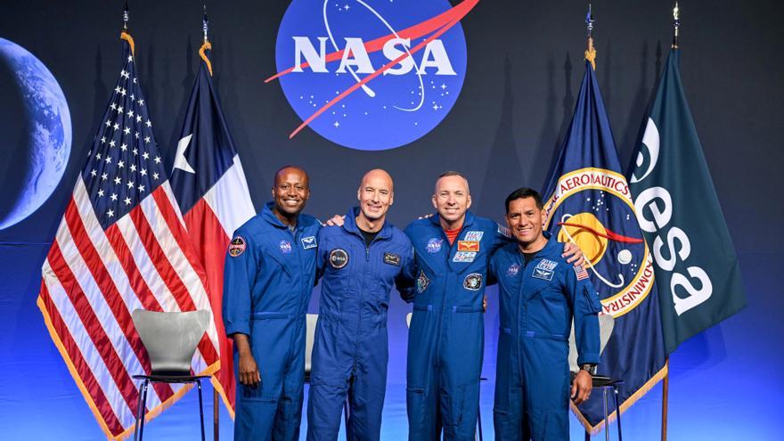 La NASA aclara por qué no hay mujeres astronautas 