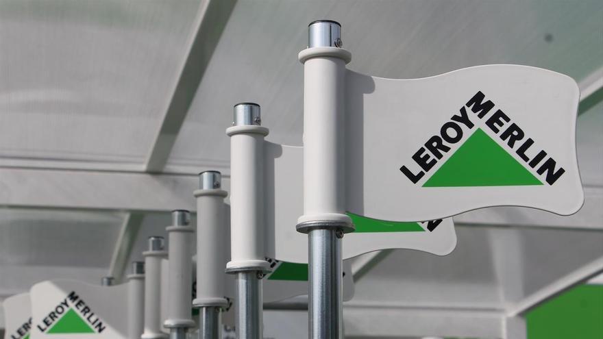 El espejo perfecto para cualquier baño es de Leroy Merlin: "Una opción práctica y funcional"