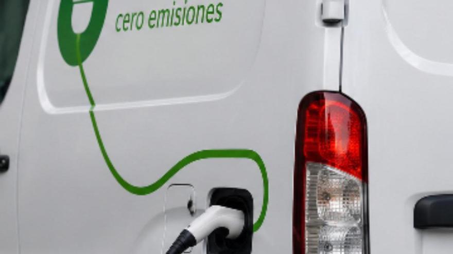 Vitoria mantiene su apuesta por la electrificación del transporte urbano con ayudas para taxis, reparto y cargo bikes