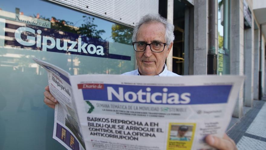 Anécdotas con el rey, chismes de políticos navarros e historias de ETA: la vida del periodista Pablo Muñoz, que se retira
