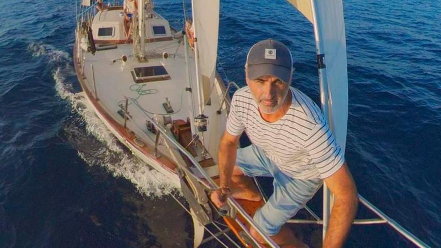 El villavés que se echó a la mar para vivir de su sueño