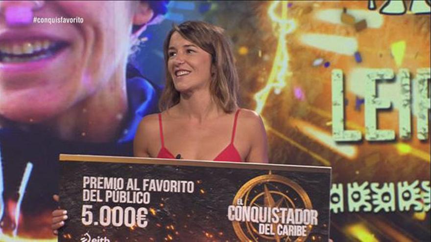 Leire Mayoz, con su premio.