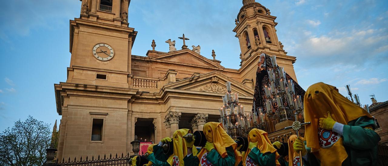 Fotos de la Procesión del Santo Entierro en Pamplona