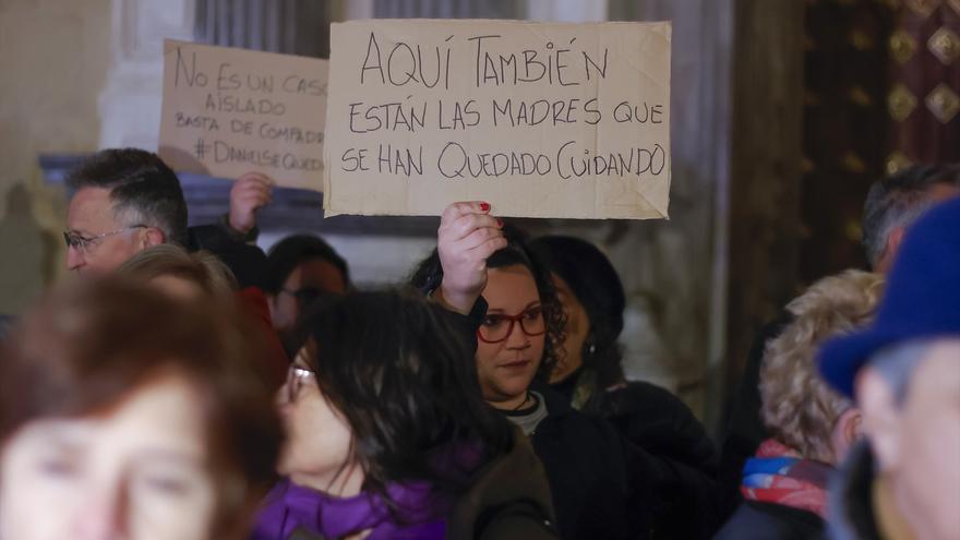 Más de 48.000 firmas piden al Gobierno español que impida la entrega del hijo de Juana Rivas &quot;a su padre maltratador&quot;